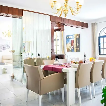 Villa Irene Golf House - Privat Heated Pool & Games & Golf